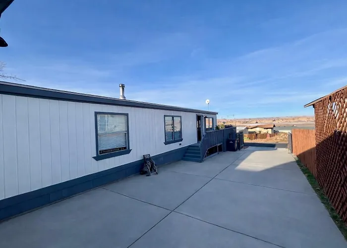 W Powell Views- 90' Extra Long Driveway Country house